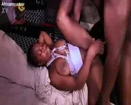 Xvideos Debutant Avec Des Livres De Fans Debout Prenant Une Grosse Bite HD.mp4