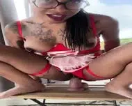 Priscahotmilf Aux Seins Lourds Expose Sa Chatte Mature