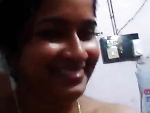 VID-20151218-PV0001-Kerala Thiruvananthapuram (IK) Malayalam 42 yrs old married beautiful, hot and sexy housewife aunty bathing with her 46 yrs old married husband sex porn video