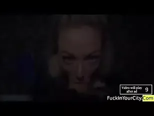 Mature MILF in stockings cums from sex with a horny lover on the bedNrjLsK6