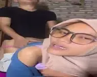 Ukhti hijab ngentot anal ngerekam sendiri