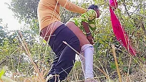 Desi Village Story – Bhabhi Used To Pluck Karvand Fruits From The Forest And Sell Them In The City – Hindi Audio Xxx Movies – Village Bhabhi