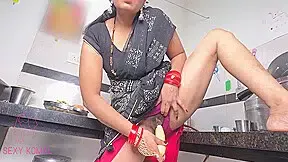 Despite Having 1 Lakh Followers, Komal Has To Take The Support Of Cucumber, After All, He Had To Take Support From Jeth Ji