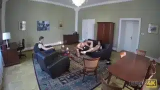 HUNT4K. Brunette princess wants new ring so why spreads her legs