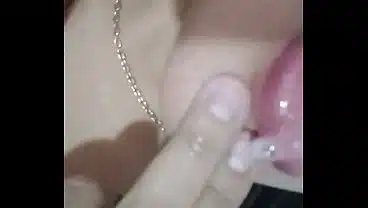 xxx masturbándome escondida en mi habitación xxx